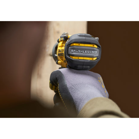 Atornillador de impacto sin escobillas Stanley v20 18v (amarillo negro, estuche, 2 baterías y cargador incluidos)