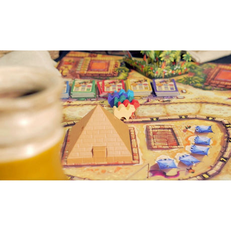 Asmodee eggertspiele camel up - juego de mesa carrera de camellos - nueva edición con palmera 3D