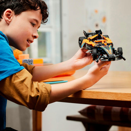 Lego Technic Neom McLaren Coche de carreras de Fórmula E - 42169