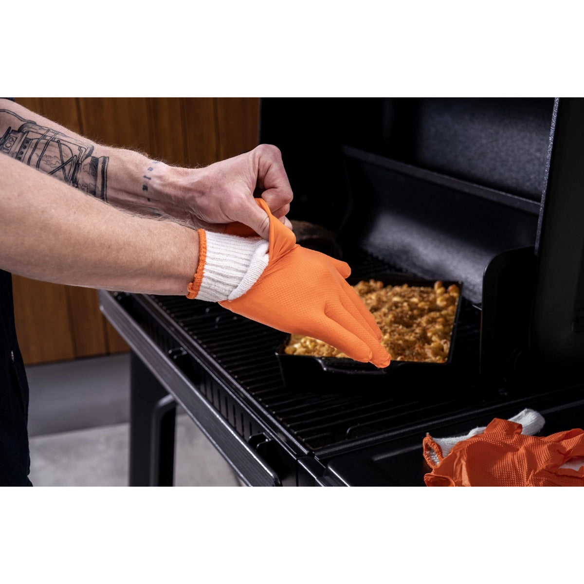 Guantes de preparación para barbacoa Traeger (naranja)