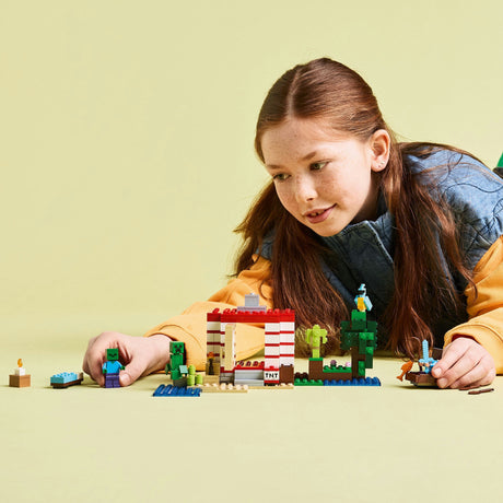 Lego ® Minecraft® La Casa de la Selva TNT, Set de Videojuego - 21275