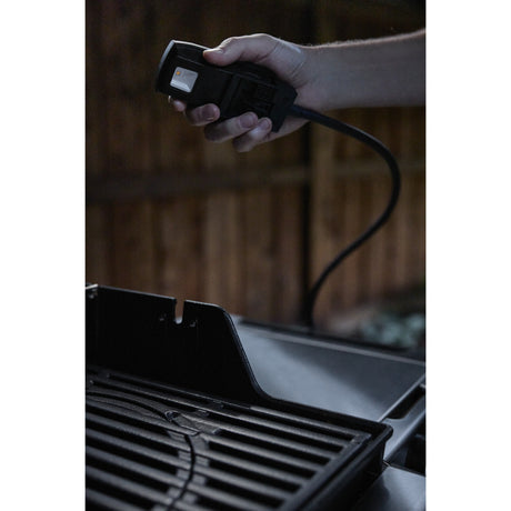 Weber trabaja con iluminación flexible