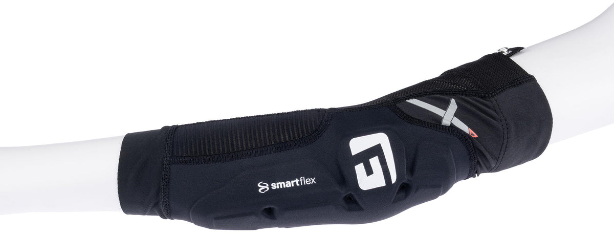 Protector de codo en forma de G. pro-x4 talla m