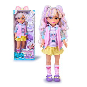 Muñeca Nancy con dijes con estilo 42cm