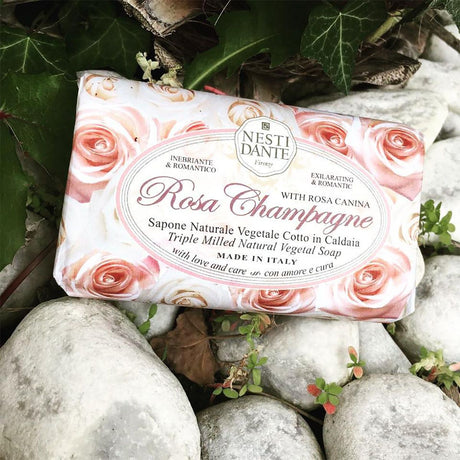Jabón campaña Nesti dante rosa 150gr.