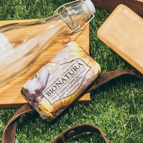 Nesti dante bionatura jabón de heno silvestre con aceite de argán 250gr.